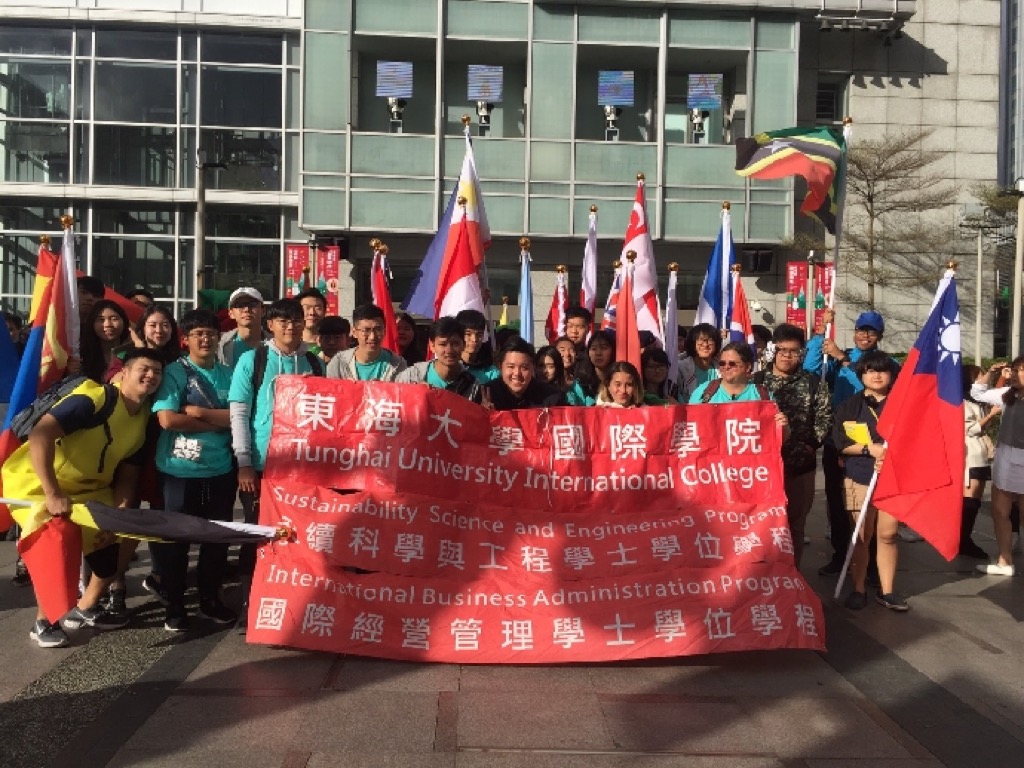 SSE Students Raise Awareness to Climate Change at Taipei Climate Demonstration