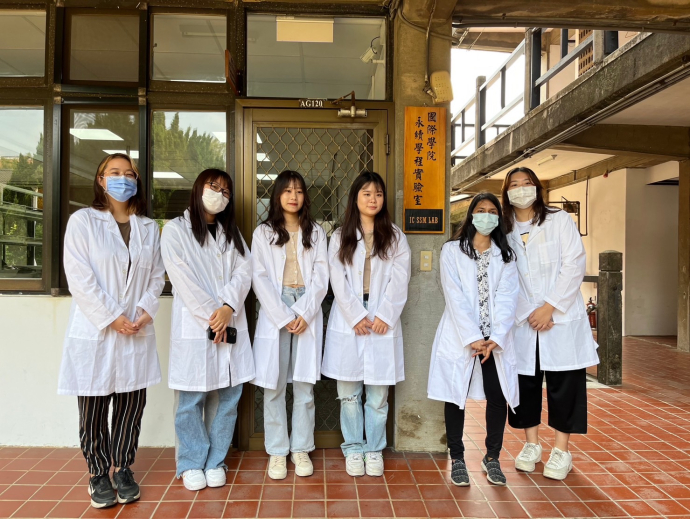 國際學院永續學程實驗室全新落成